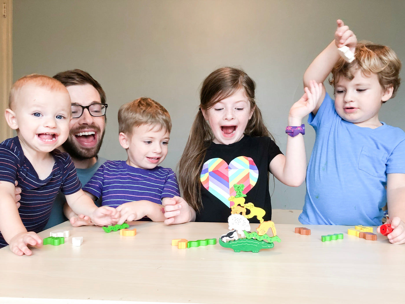 3 Ways to Encourage Screen-Free Play Indoors
