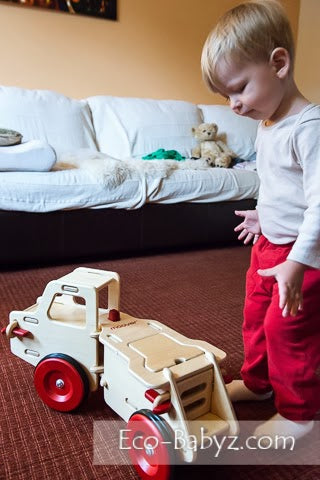 Eco-Babyz.com - Moover Dump Truck Review