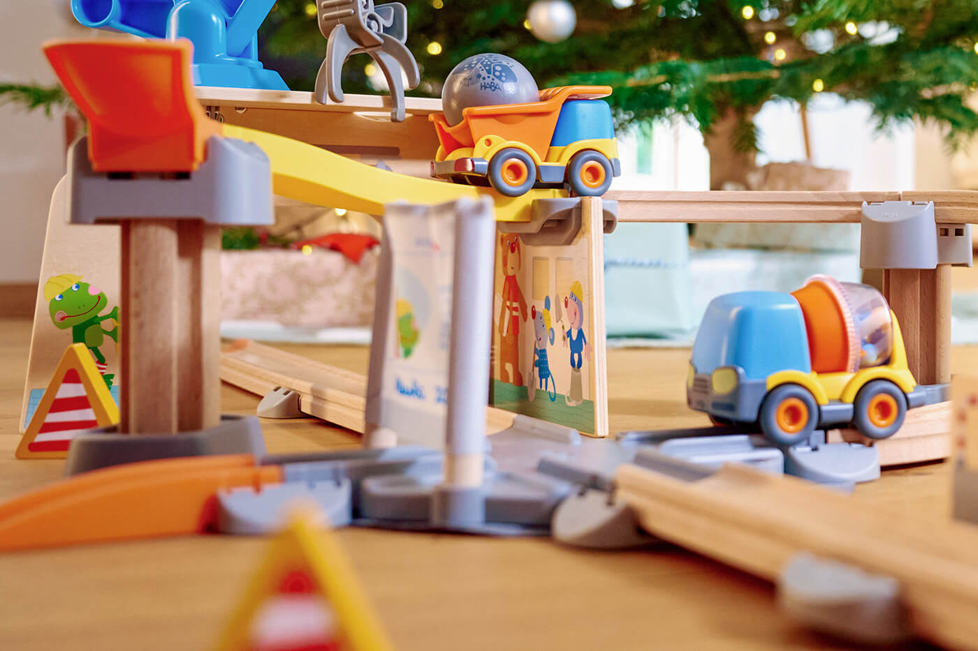 Kullerbü Construction Zone Play Track Set set up under a Christmas tree