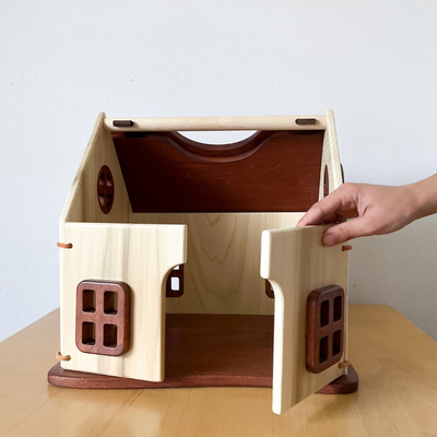 Thimbleberry Cottage - Classic Waldorf Wooden Dollhouse - Bella Luna Toys
