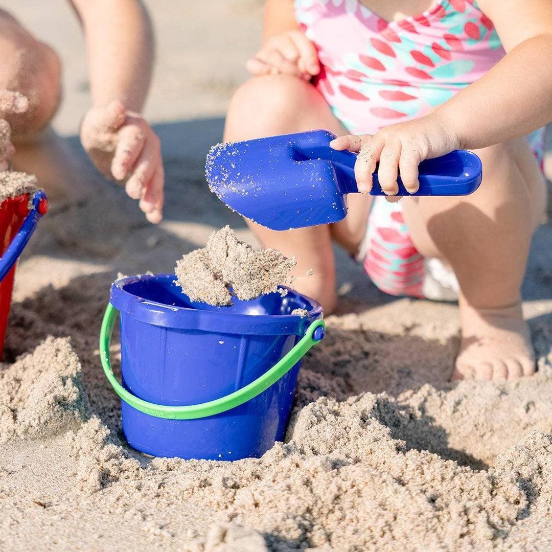 Kids sand bucket deals